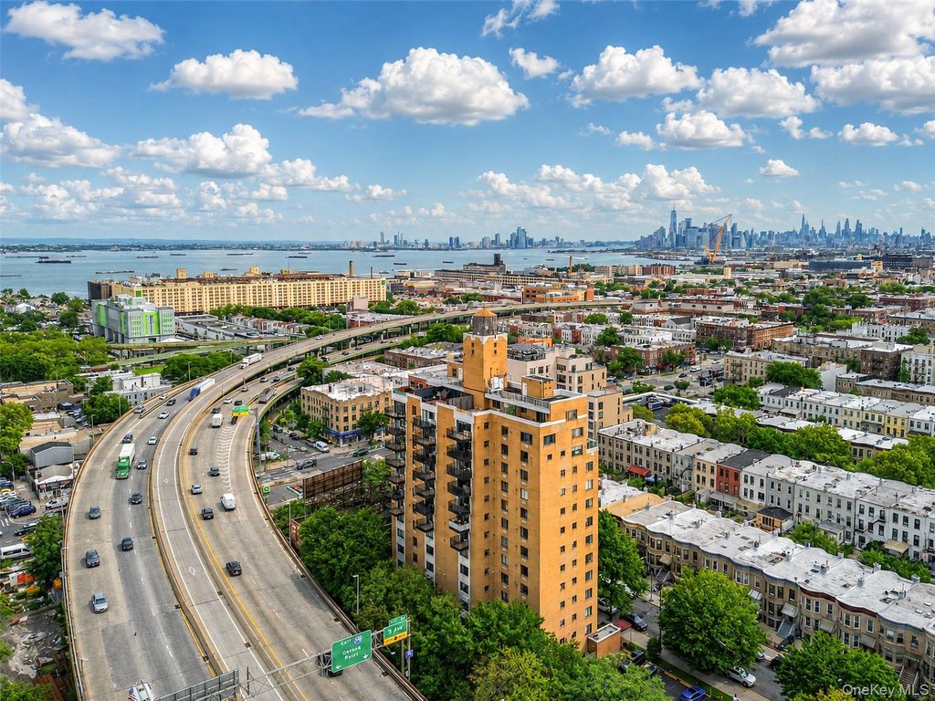 420 64th Street 11B, Brooklyn, NY 11220 — exterior