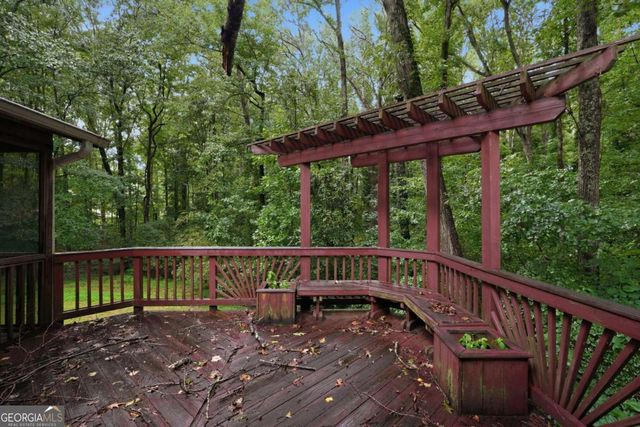 3971 Woodbridge Drive, Snellville, GA 30039