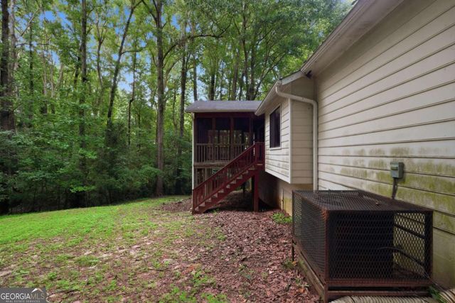 3971 Woodbridge Drive, Snellville, GA 30039
