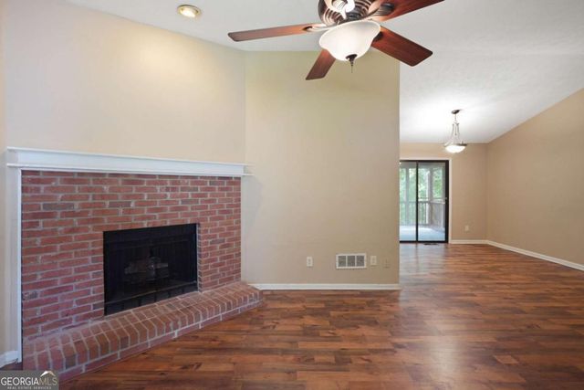3971 Woodbridge Drive, Snellville, GA 30039