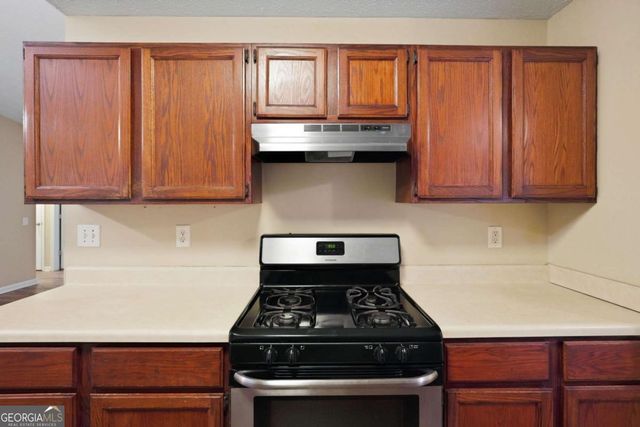 3971 Woodbridge Drive, Snellville, GA 30039