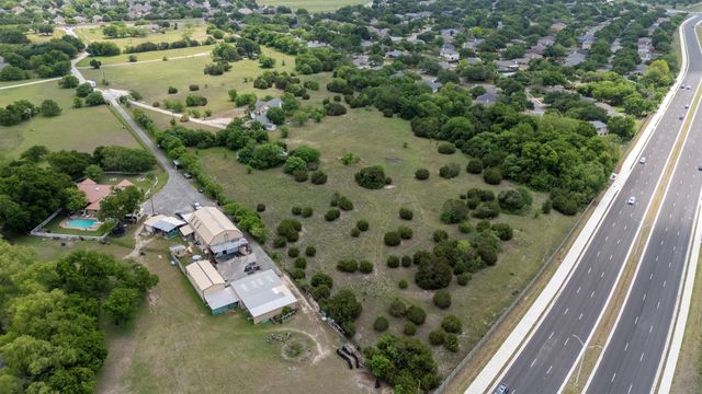 1294 Johnson LN, Round Rock, TX 78665