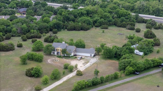 1294 Johnson LN, Round Rock, TX 78665