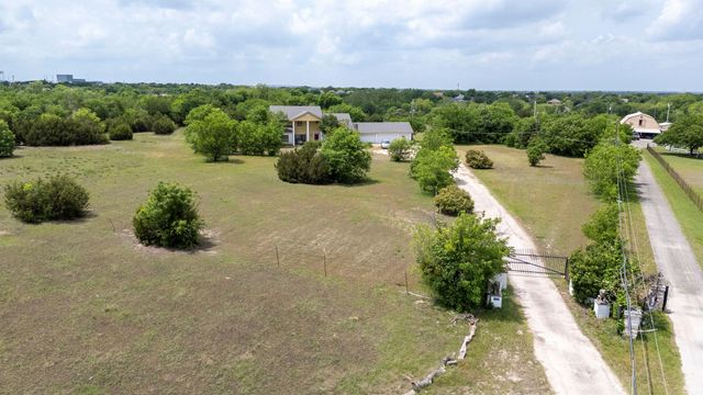 1294 Johnson LN, Round Rock, TX 78665