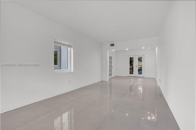 3800 Charles Ter, Miami, FL 33133