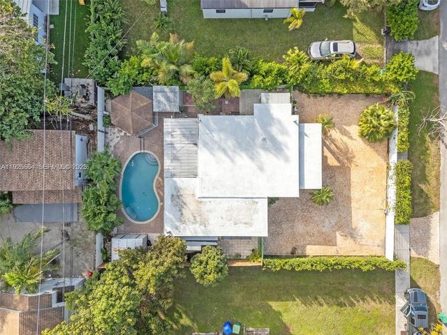 3800 Charles Ter, Miami, FL 33133
