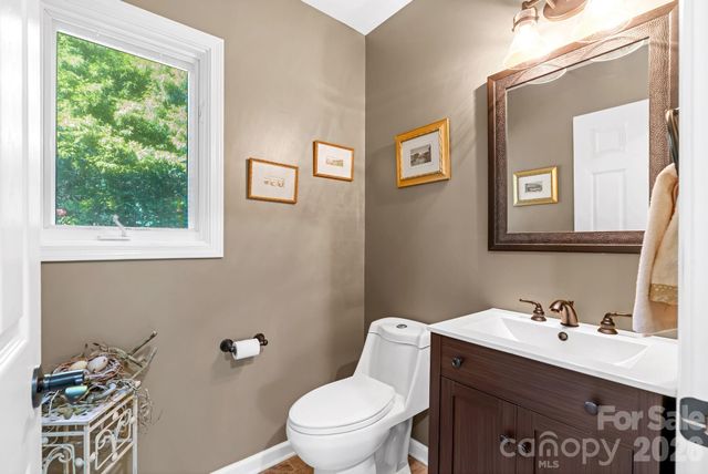 107 Spruce Lane, Zirconia, NC 28790