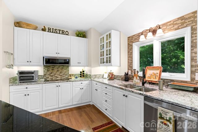 107 Spruce Lane, Zirconia, NC 28790