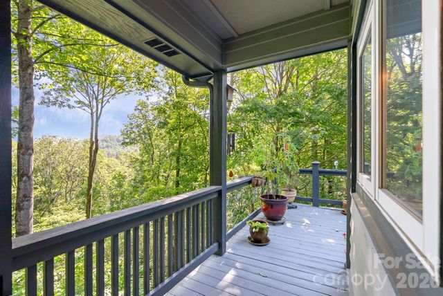 107 Spruce Lane, Zirconia, NC 28790