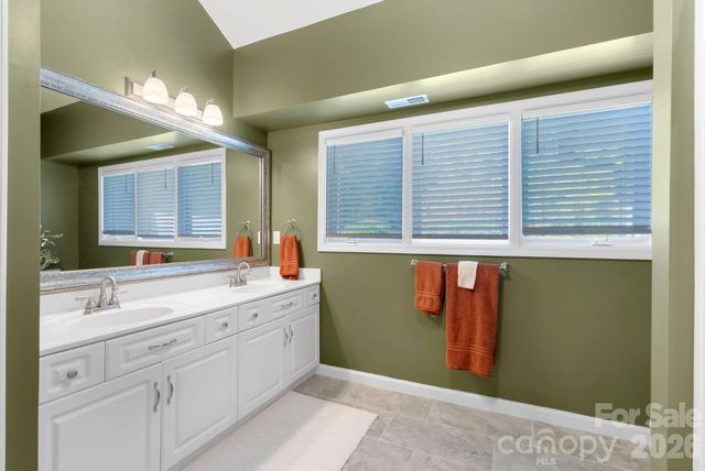 107 Spruce Lane, Zirconia, NC 28790