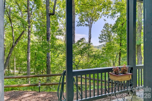 107 Spruce Lane, Zirconia, NC 28790