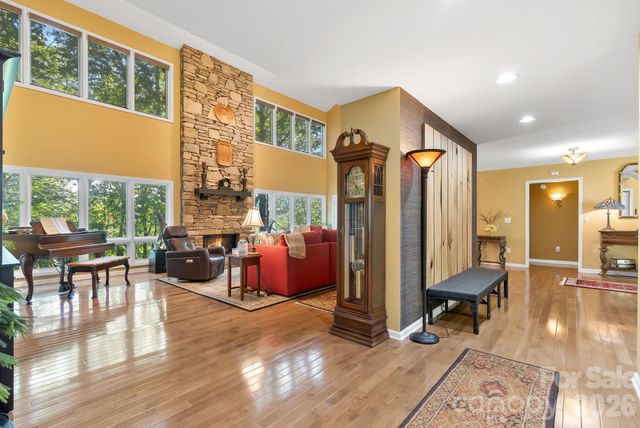 107 Spruce Lane, Zirconia, NC 28790