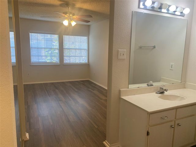 2510 Grants Lake Boulevard 81, Sugar Land, TX 77479