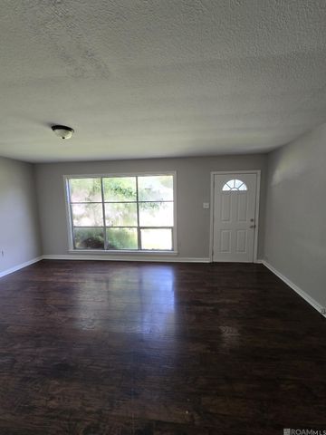 6634 Fern Dr, Baton Rouge, LA 70812