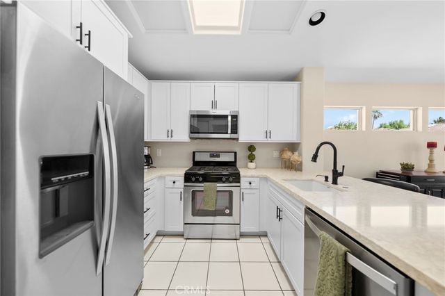 38742 Burgundy Lane, Palm Desert, CA 92211