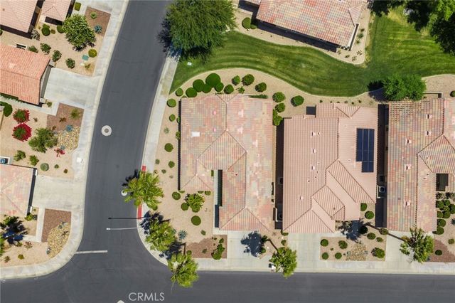 38742 Burgundy Lane, Palm Desert, CA 92211