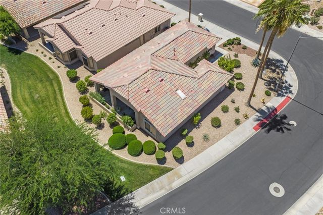 38742 Burgundy Lane, Palm Desert, CA 92211