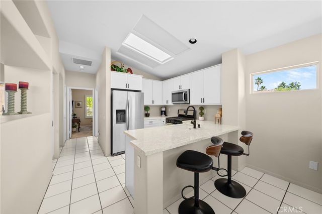 38742 Burgundy Lane, Palm Desert, CA 92211