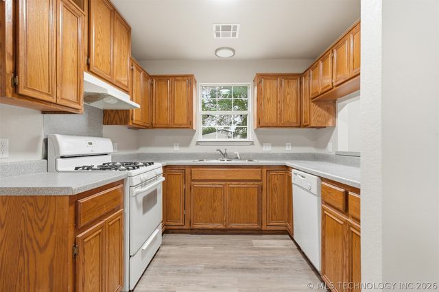 1108 Hailey SW, Ardmore, OK 73401