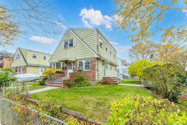 76-04 167th Street, Fresh Meadows, NY 11366