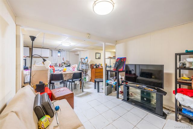 76-04 167th Street, Fresh Meadows, NY 11366