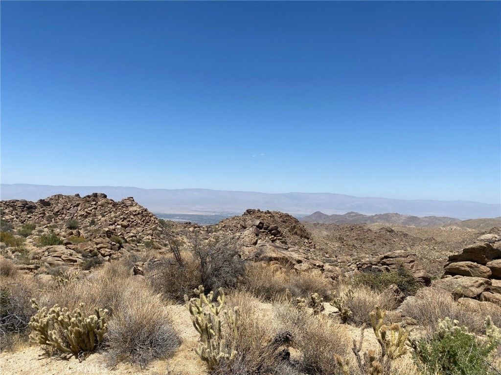 Image 2 of property listing at 15 Desert Calico Way, Mountain Center, CA 92260