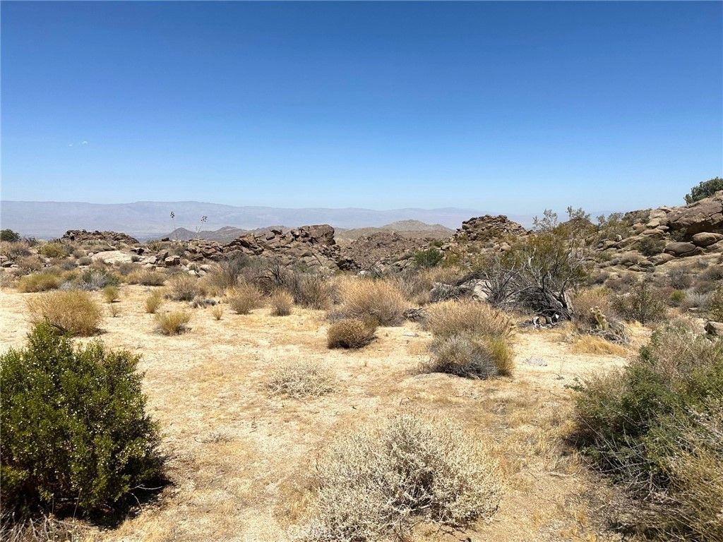Image 3 of property listing at 15 Desert Calico Way, Mountain Center, CA 92260