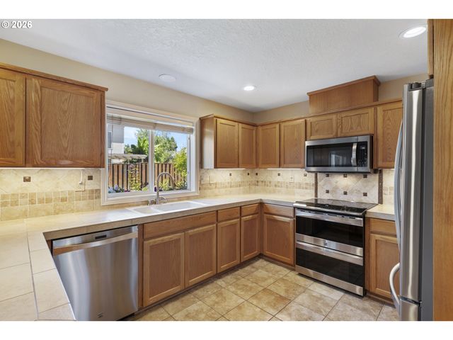 14917 Se BRACKENBUSH Rd, Clackamas, OR 97015