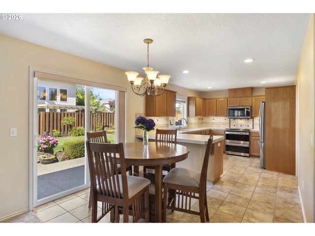 14917 Se BRACKENBUSH Rd, Clackamas, OR 97015