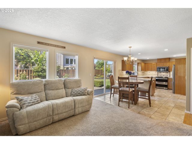 14917 Se BRACKENBUSH Rd, Clackamas, OR 97015