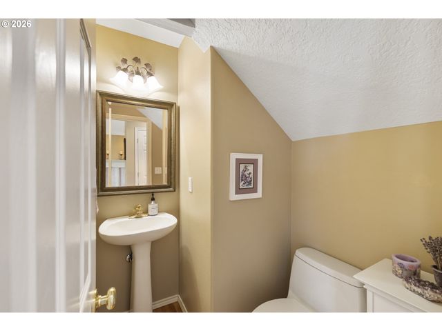 14917 Se BRACKENBUSH Rd, Clackamas, OR 97015