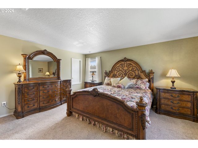 14917 Se BRACKENBUSH Rd, Clackamas, OR 97015