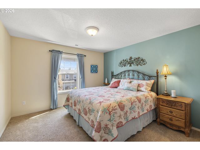 14917 Se BRACKENBUSH Rd, Clackamas, OR 97015