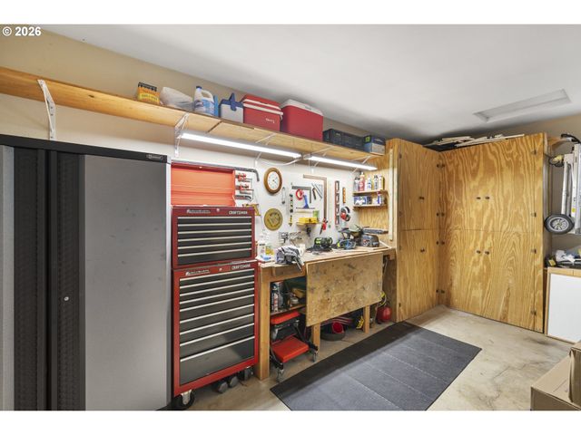 14917 Se BRACKENBUSH Rd, Clackamas, OR 97015