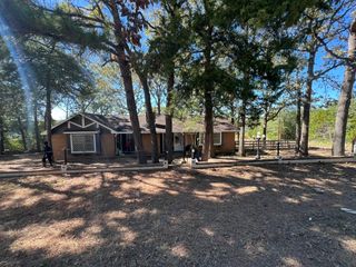 100 Post Oak, Hilltop Lakes, TX 77871