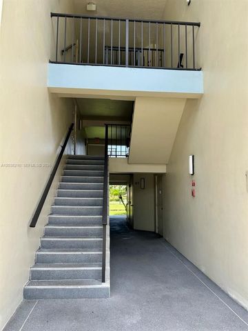 1113 Green Pine Blvd H2, West Palm Beach, FL 33409