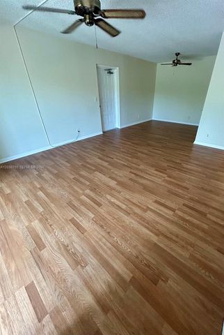1113 Green Pine Blvd H2, West Palm Beach, FL 33409