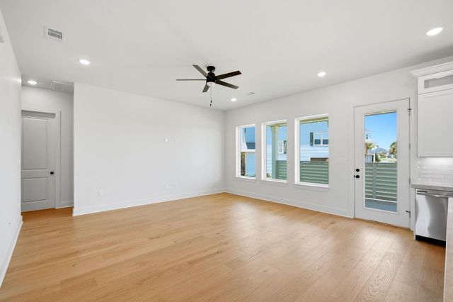9814 Tulum Court, Galveston, TX 77554
