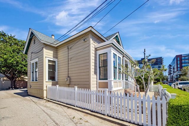 120 Maple Street, Santa Cruz, CA 95060