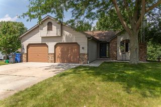 202 Sunset Circle, Columbus, WI 53925