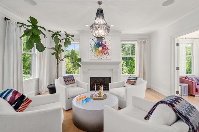 4 Wilson's Way, Dover, MA 02030