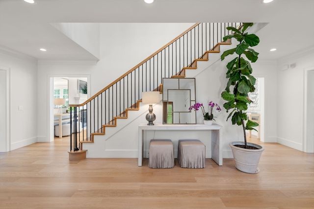 4 Wilson's Way, Dover, MA 02030