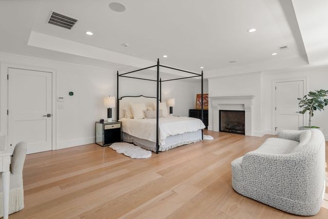 4 Wilson's Way, Dover, MA 02030