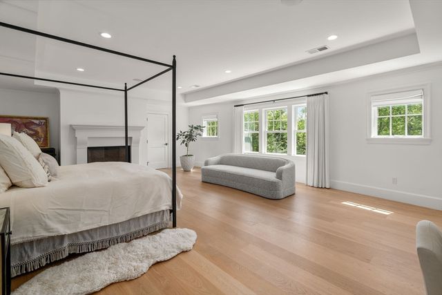 4 Wilson's Way, Dover, MA 02030