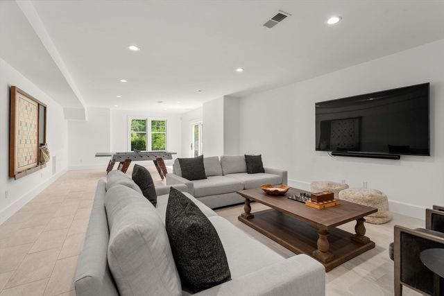 4 Wilson's Way, Dover, MA 02030