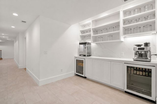 4 Wilson's Way, Dover, MA 02030