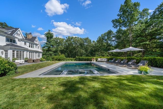 4 Wilson's Way, Dover, MA 02030