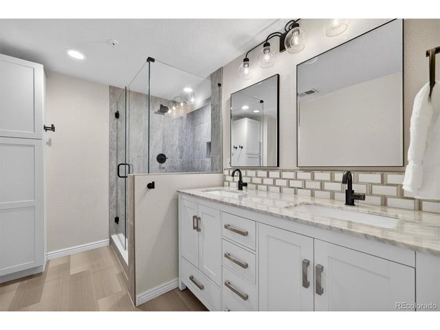 18 S Monroe St, Denver, CO 80209