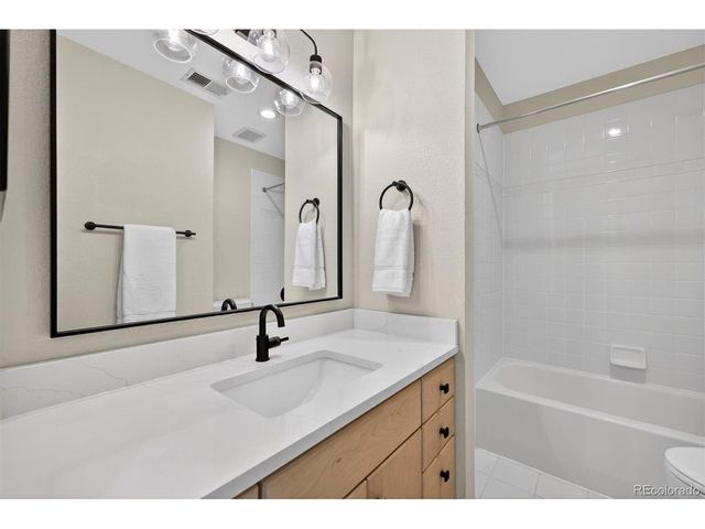 18 S Monroe St, Denver, CO 80209