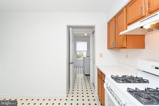 716 THORNHILL DR, Collegeville, PA 19426
